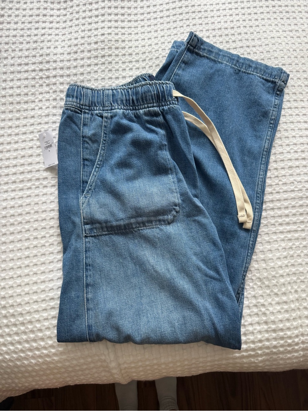 GAP Women's Light Blue Straight-Leg Jeans